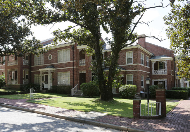 LaDelle Apartments in Columbus, GA - Building Photo - Building Photo