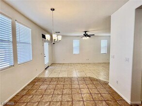 732 Blue Barrel St in Henderson, NV - Building Photo - Building Photo