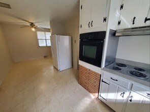 1002 Marshall Rd in Greenwood, SC - Building Photo - Building Photo