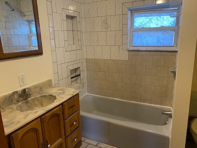 901 Saratoga St, Unit 1 in Boston, MA - Building Photo - Building Photo