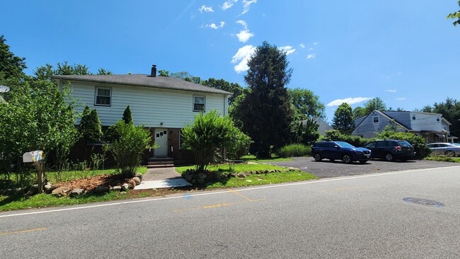 49 Sand Rd, Unit #2