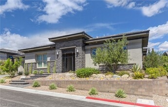 12536 Claymore Highland Ave in Las Vegas, NV - Building Photo - Building Photo