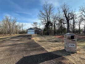 17030 Oak Dr in Oklahoma City, OK - Building Photo