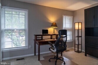 2510 S Walter Reed Dr in Arlington, VA - Building Photo - Building Photo
