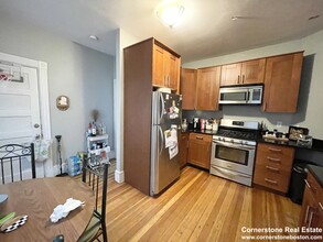 19 Bucknam St, Unit 1 in Boston, MA - Building Photo - Building Photo