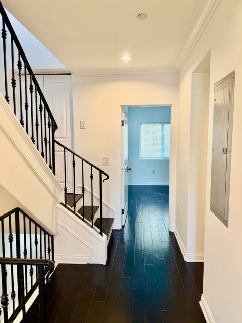 917 N Sierra Bonita Ave in West Hollywood, CA - Building Photo