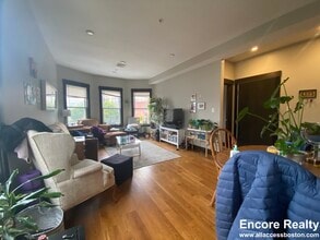 46 Creighton St, Unit 3 in Boston, MA - Building Photo - Building Photo