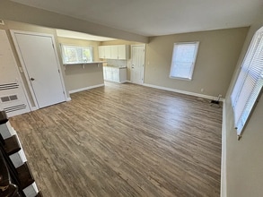 4054 Larkspur Dr in Dayton, OH - Building Photo - Building Photo