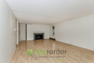 2210 NE 92nd St in Seattle, WA - Building Photo - Building Photo