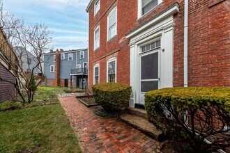 137 Washington St in Marblehead, MA - Building Photo - Building Photo