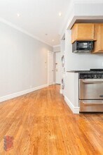 410 E 13th St in New York, NY - Building Photo - Building Photo
