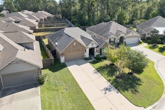 2811 Ridgecliff Ct in Conroe, TX - Building Photo - Building Photo