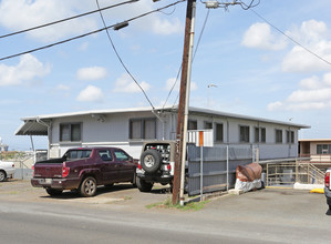 98-651 Moanalua Loop in Aiea, HI - Building Photo - Building Photo