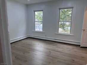 145 N 2nd St in Paterson, NJ - Building Photo - Building Photo