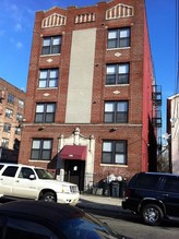 136-138 Grant Ave in Jersey City, NJ - Building Photo - Building Photo