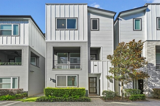 property at 1050 Timbergrove Yards Ln