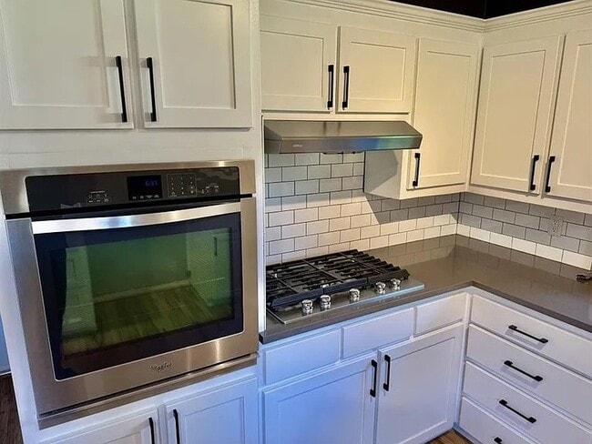 3028 Berkshire Way in The Village, OK - Building Photo - Building Photo