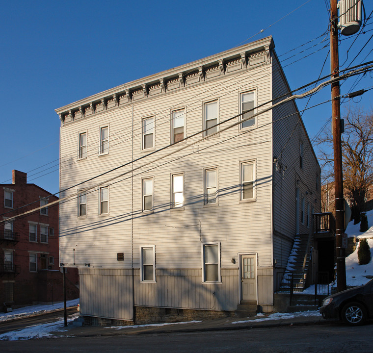 2123 Ravine St in Cincinnati, OH - Building Photo