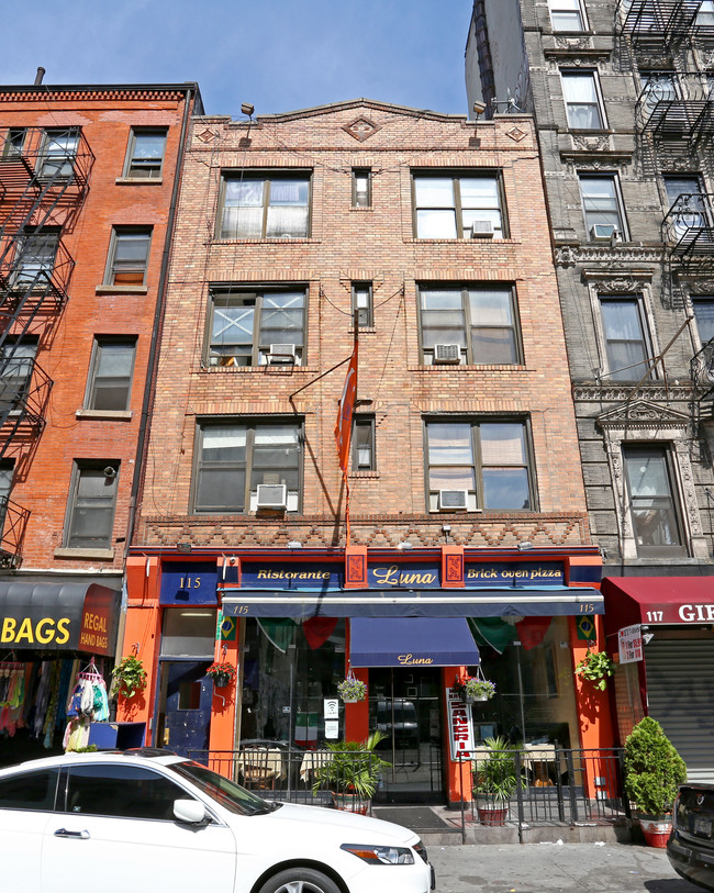 115 Mulberry St in New York, NY - Building Photo - Building Photo