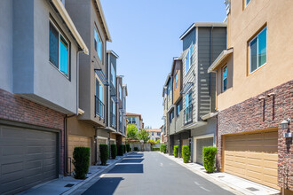325 - 396 Charles Morris Ter in Sunnyvale, CA - Foto de edificio - Building Photo