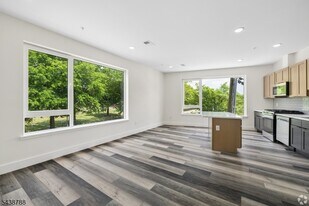 448 S Orange Ave in Newark, NJ - Building Photo