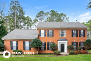 2166 Hedgerow Way in Jonesboro, GA - Building Photo
