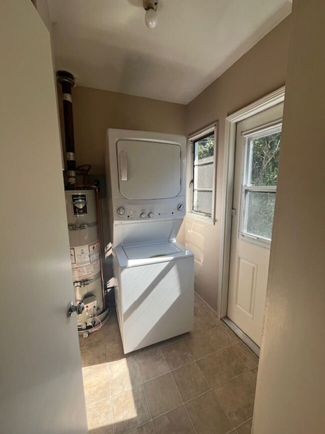 1241-1243 Fredericks St in San Luis Obispo, CA - Building Photo - Building Photo