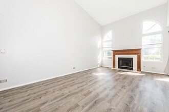 1409 Club Dr in Glendale Heights, IL - Building Photo - Building Photo
