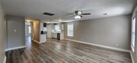 18223 Thicket Grove Rd in Houston, TX - Foto de edificio - Building Photo