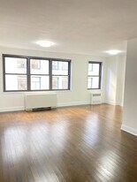 96 Fifth Avenue, Unit 16D in New York, NY - Building Photo