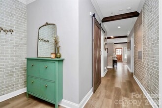 105 S Summit Ave in Charlotte, NC - Building Photo - Building Photo