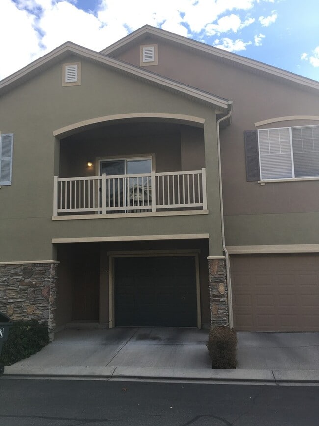 1509 W 50 N