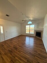 4094 S Crystal Cir, Unit 201 in Aurora, CO - Building Photo - Building Photo