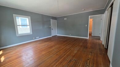 1817 E Ave NE in Cedar Rapids, IA - Building Photo - Building Photo
