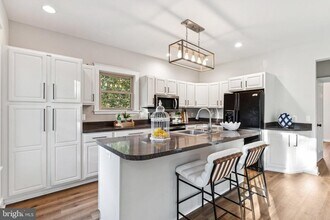 4922 Lerch Dr in Shady Side, MD - Building Photo - Building Photo