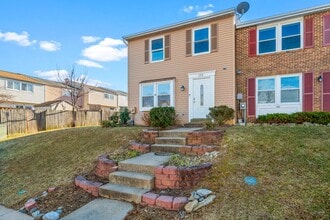 152 Fairfield Dr in Frederick, MD - Building Photo - Building Photo