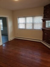 18 White St Pl in Somerville, MA - Building Photo - Building Photo