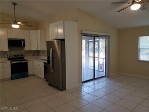 9041 Temple Rd W in Ft. Myers, FL - Building Photo - Building Photo