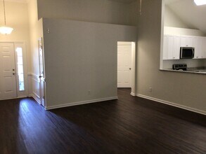 126 Aquinnah Dr in Pooler, GA - Foto de edificio - Building Photo