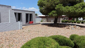 2101 E Elmwood Ln in Sierra Vista, AZ - Building Photo