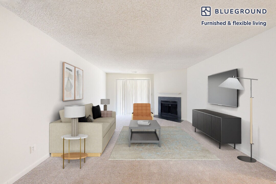 10300 Hickory Ridge Rd in Columbia, MD - Building Photo