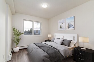 Marlborough Manor in Edmonton, AB - Building Photo - Building Photo