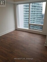 10-5310 York St in Toronto, ON - Building Photo - Building Photo