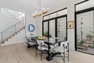 4482 NW 80th Ave in Doral, FL - Building Photo - Building Photo