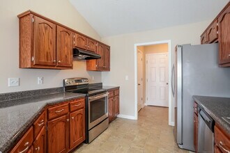 2745 Dry Well Cove in Memphis, TN - Foto de edificio - Building Photo