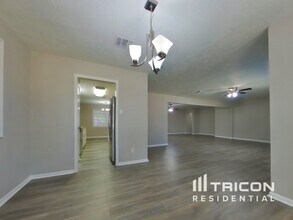 4422 Ponca St in Pasadena, TX - Building Photo - Building Photo