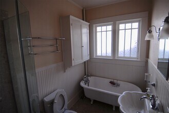 330 Rollston Ave in Fayetteville, AR - Building Photo - Building Photo