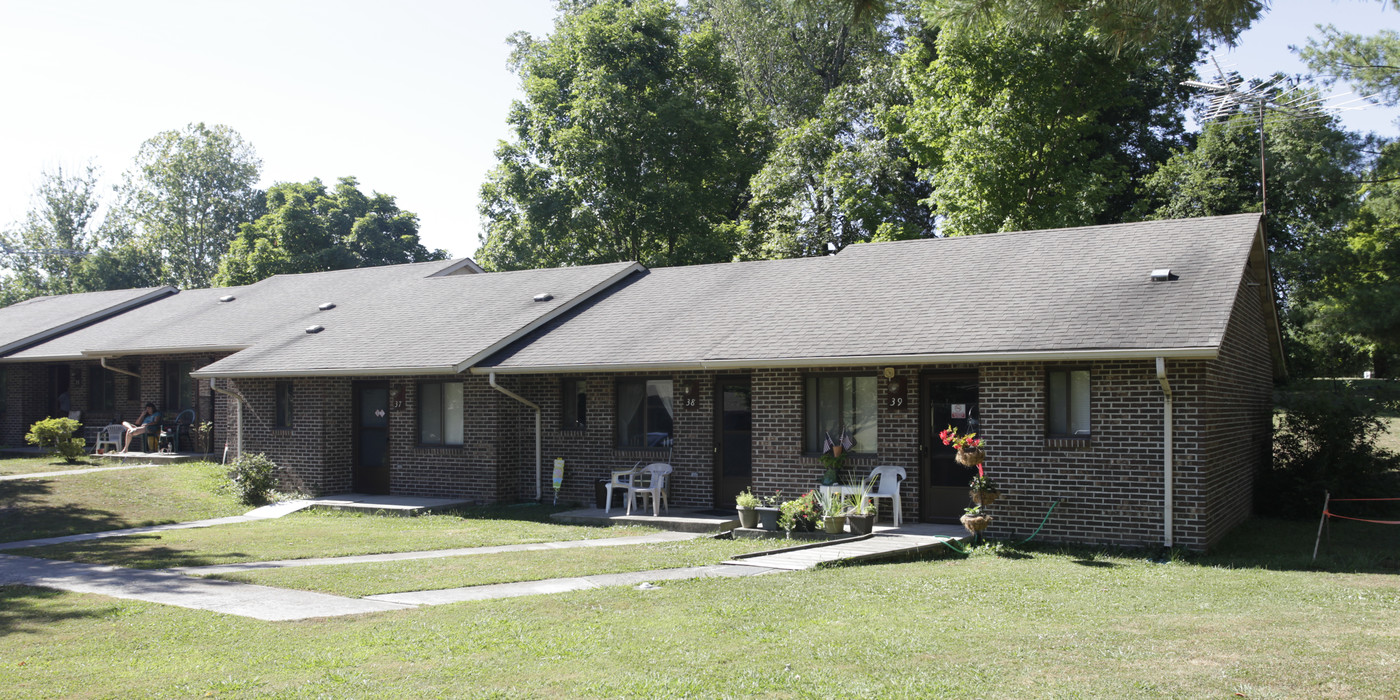 Sequoyah Village Apartments in Madisonville, TN - Building Photo