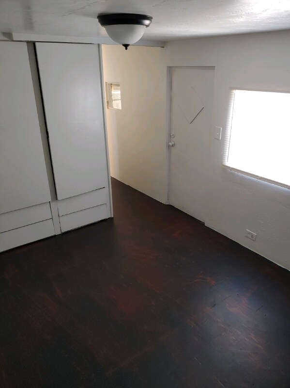 271 Ellis St in North Fort Myers, FL - Building Photo - Building Photo