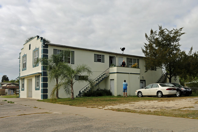 94 N Broadway St in Fellsmere, FL - Building Photo - Building Photo